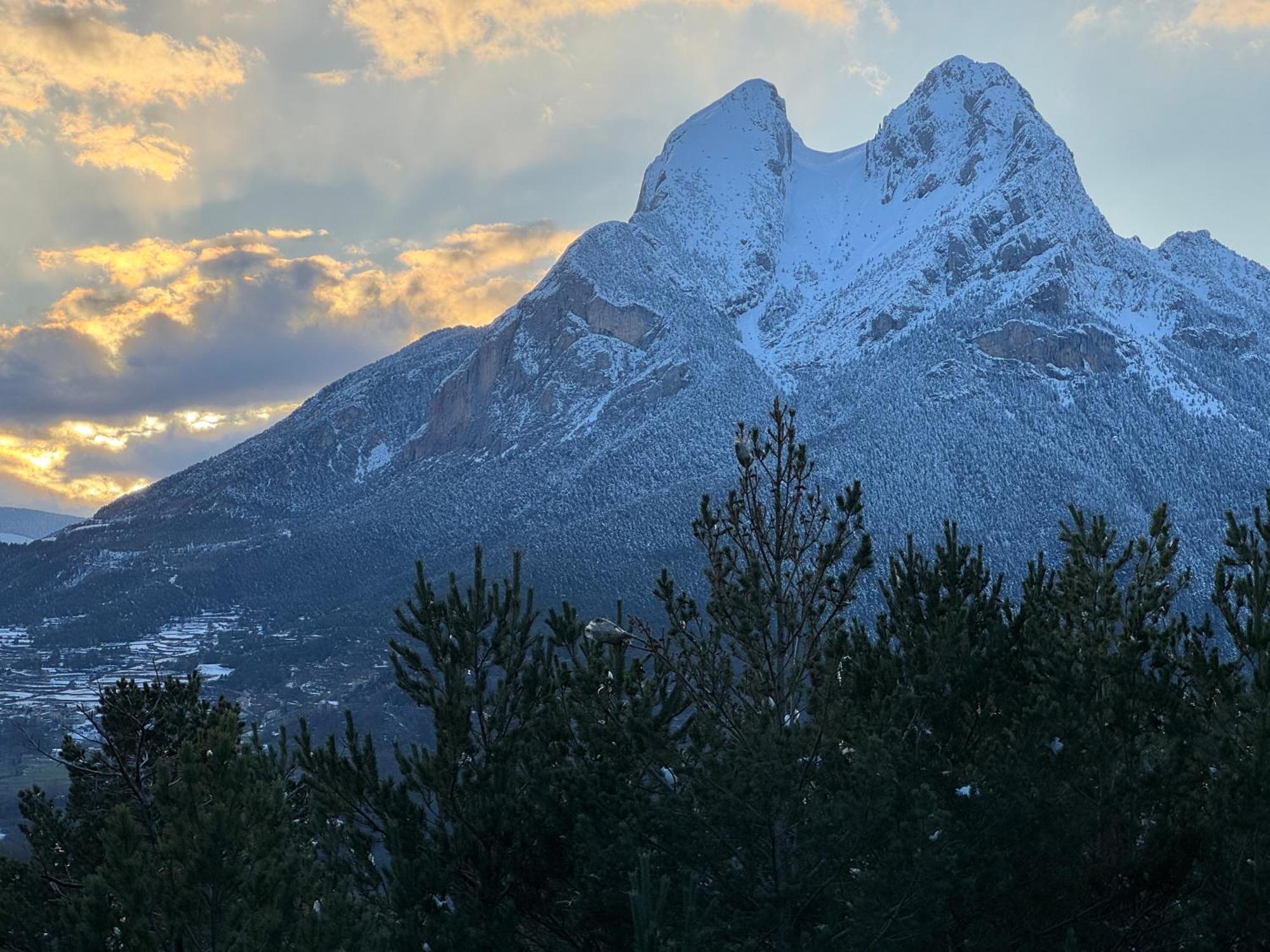 La Cara Nord , Alojamiento Turistico ,Saldes, A Los Pies Del Pedraforca, Apartamento Kültér fotó